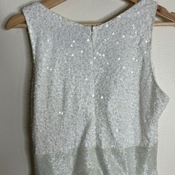 Mac Duggal SEQUINED SLEEVELESS V NECK COLUMN GOWN size 8 in white - Picture 12 of 16
